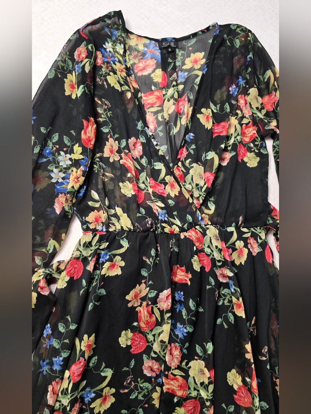 Floral Maxi Dress in Black - Picture 4 of 11